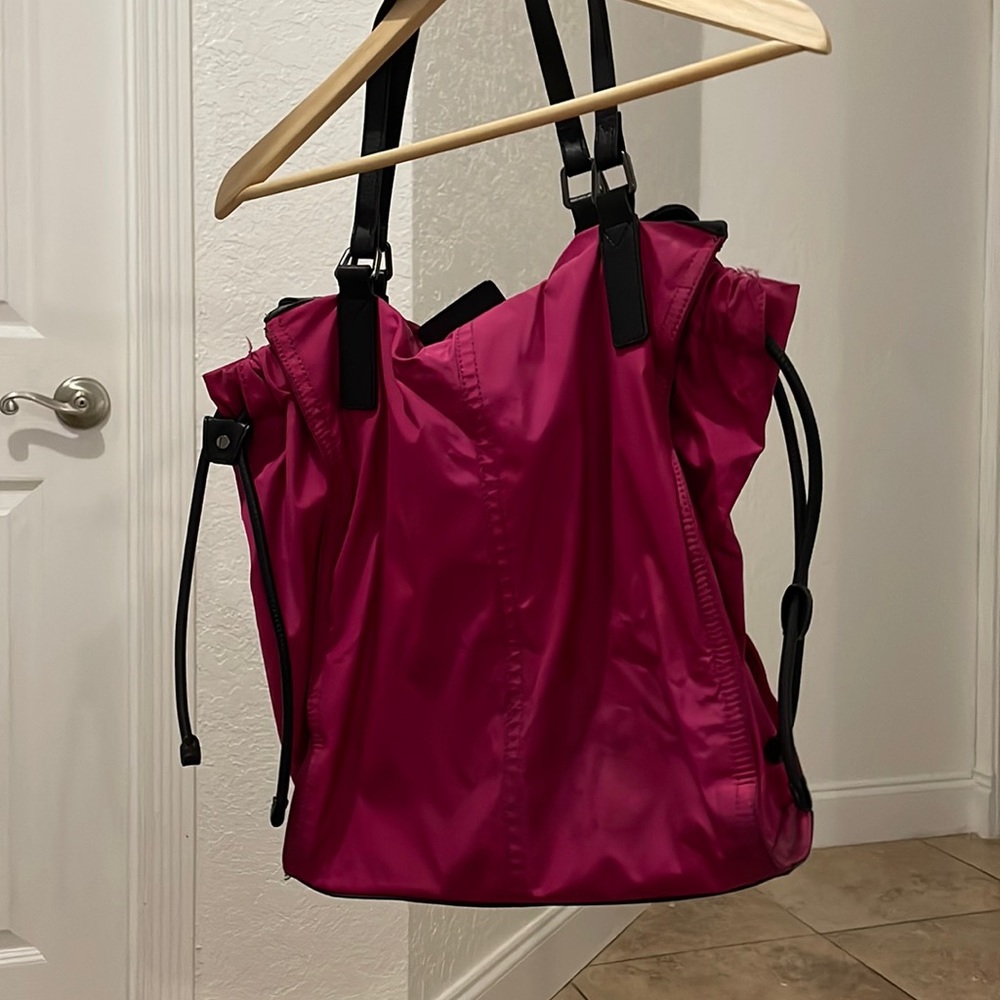 Burberry tote